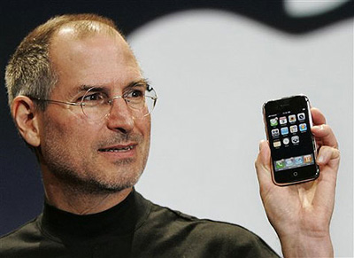 steve-iphone-keynote