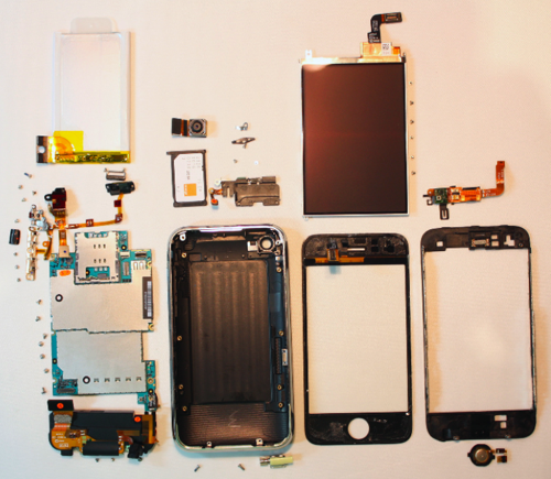 iphone_3gs-fully_disassembled