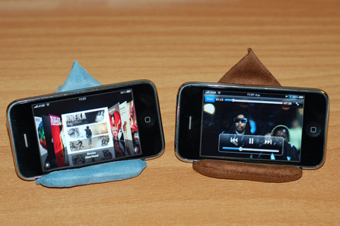 laybag-iphone-video-stand